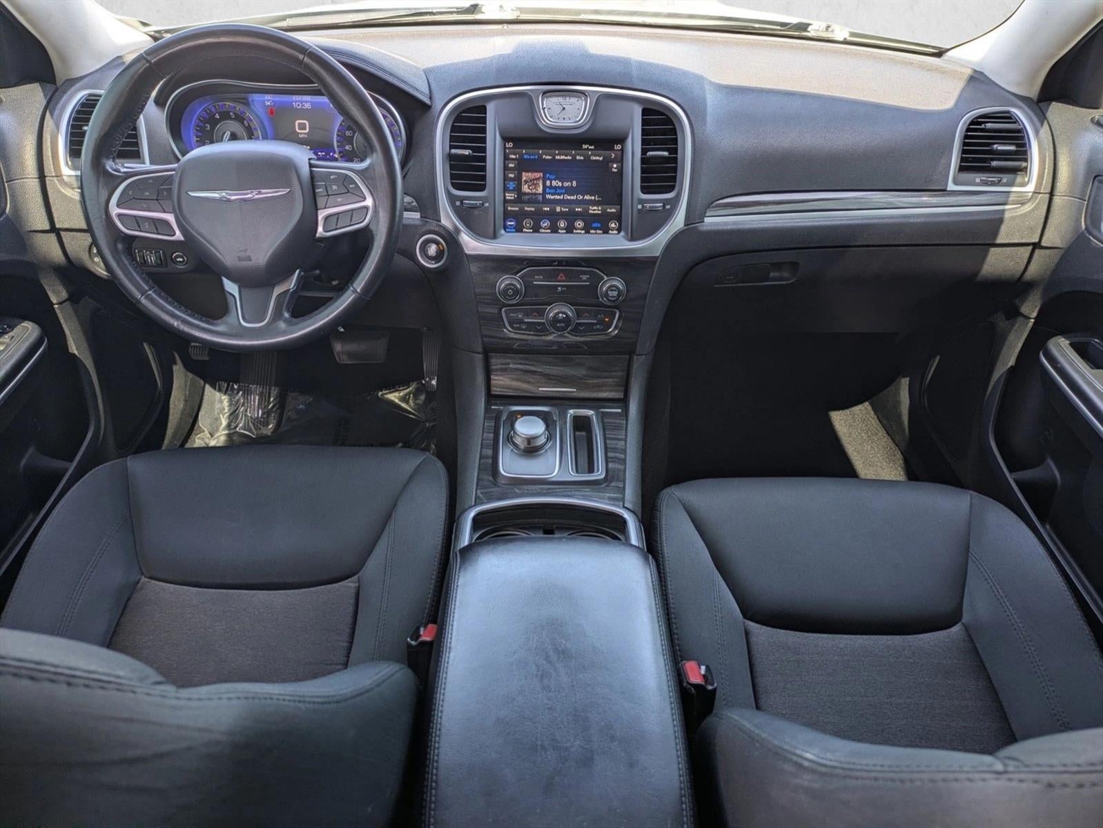 2020 Chrysler 300 Touring RWD
