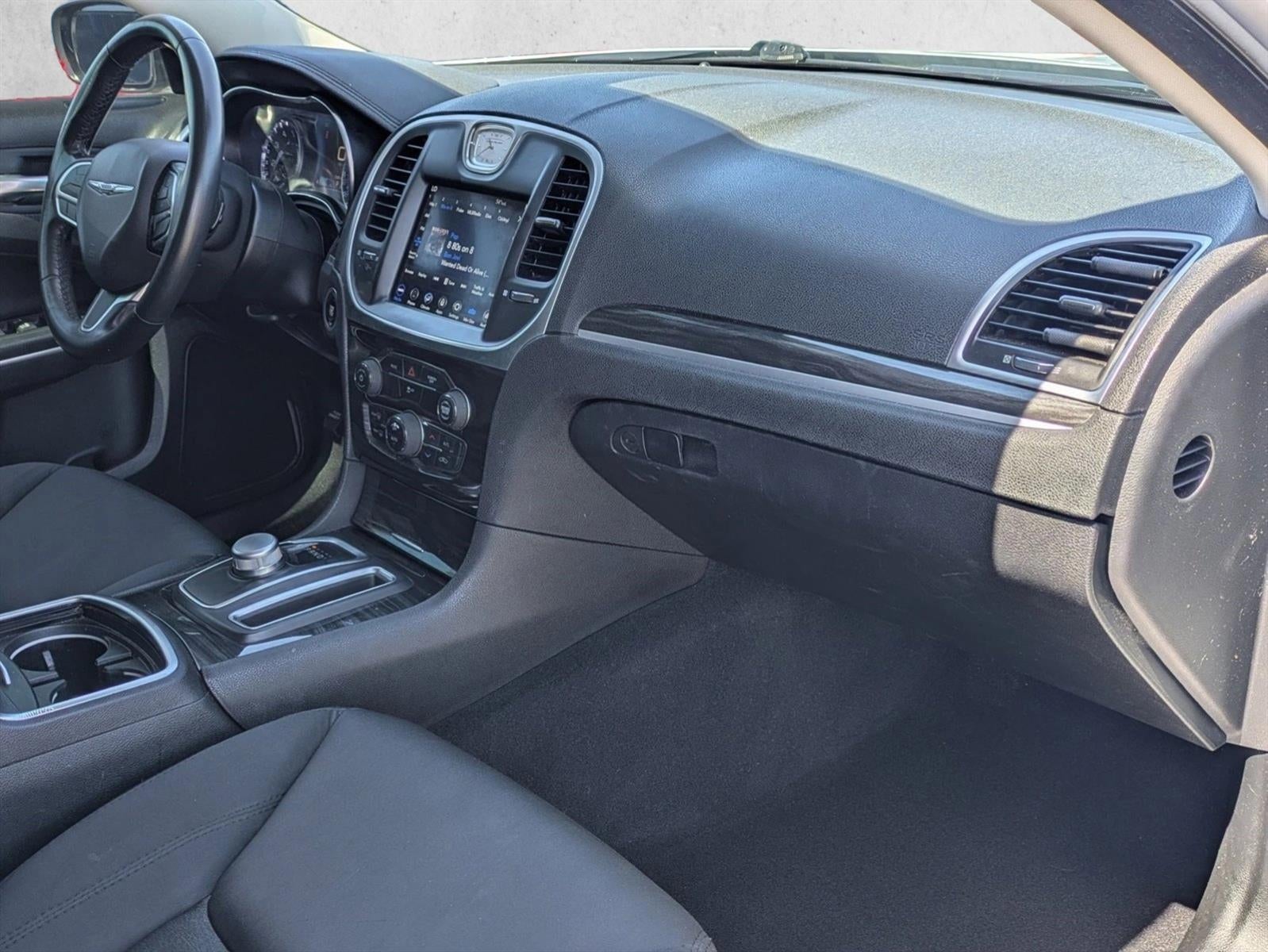 2020 Chrysler 300 Touring RWD