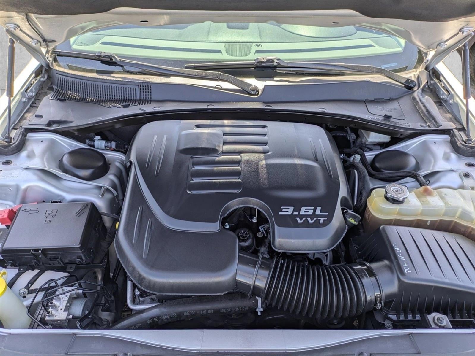 2020 Chrysler 300 Touring RWD