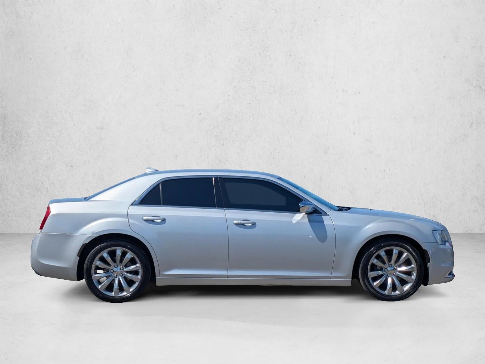 2020 Chrysler 300 Touring RWD