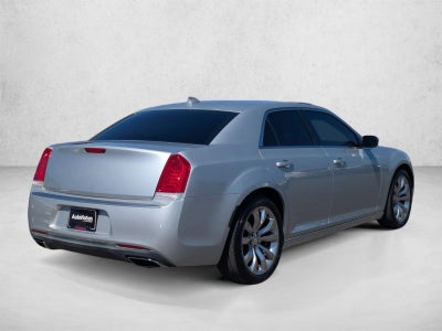 2020 Chrysler 300 Touring RWD