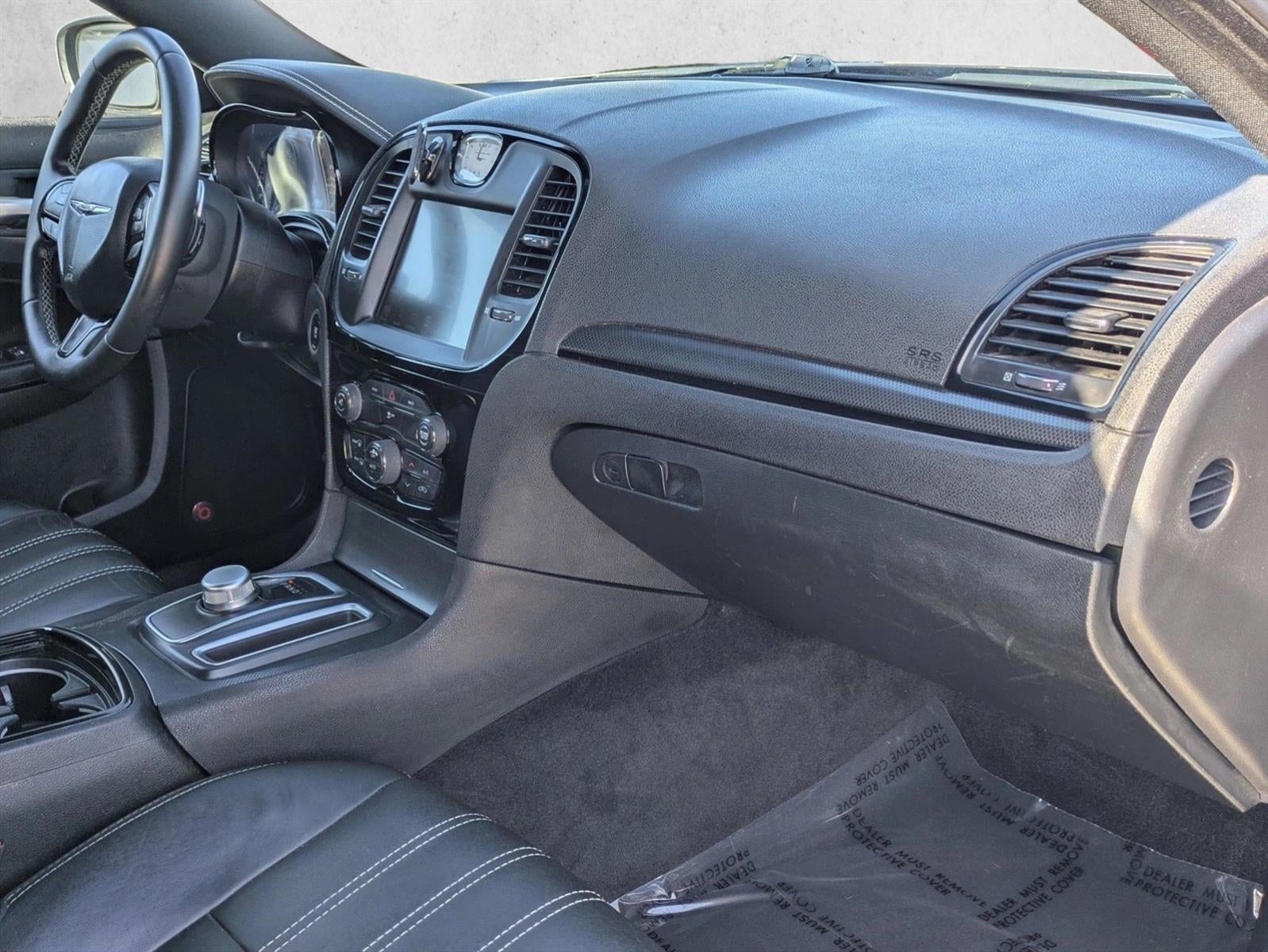 2015 Chrysler 300 4dr Sdn 300S RWD