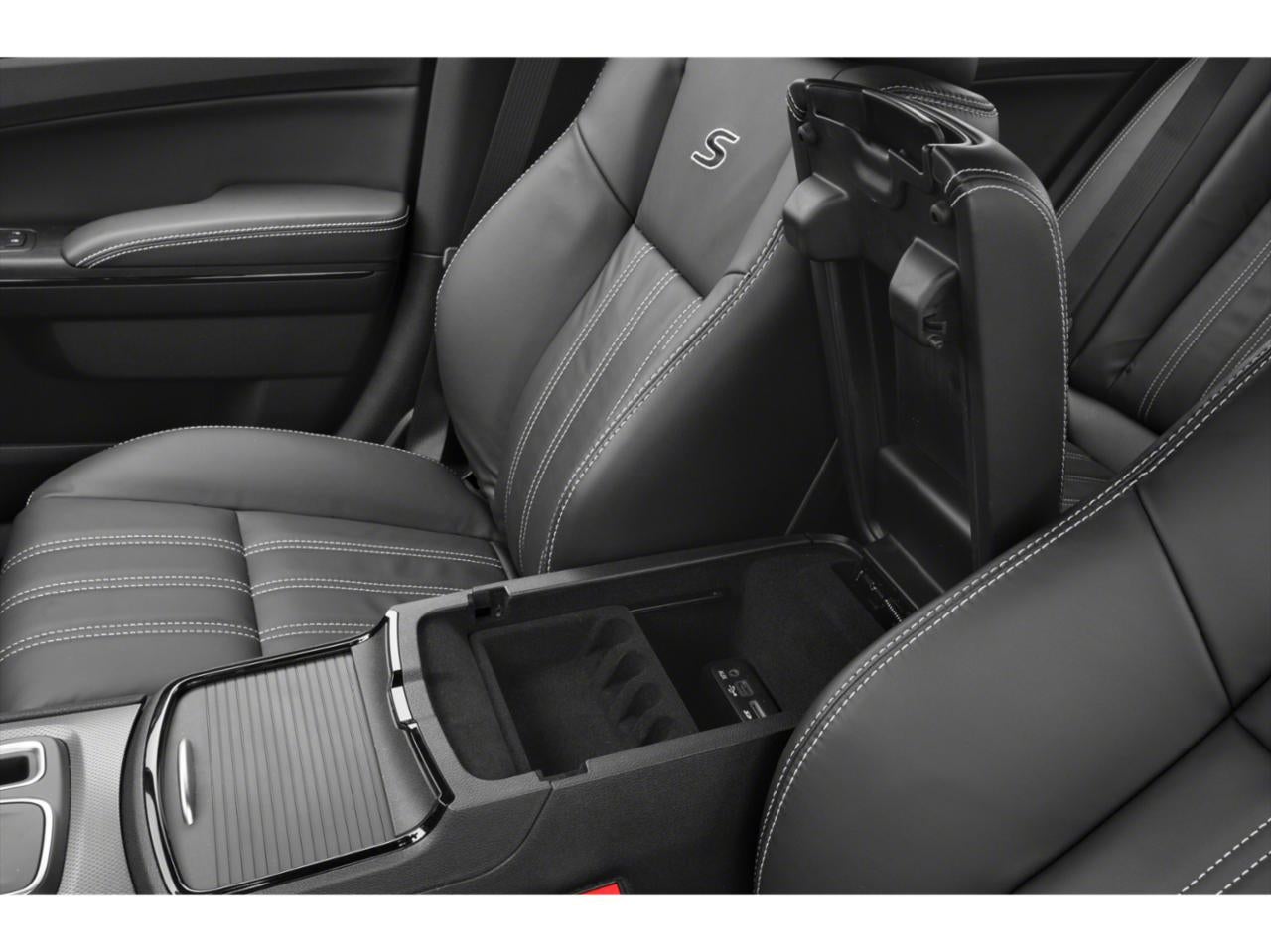 2015 Chrysler 300 4dr Sdn 300S RWD