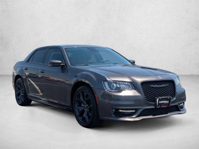2022 Chrysler 300 Touring L RWD