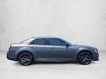2022 Chrysler 300 Touring L RWD