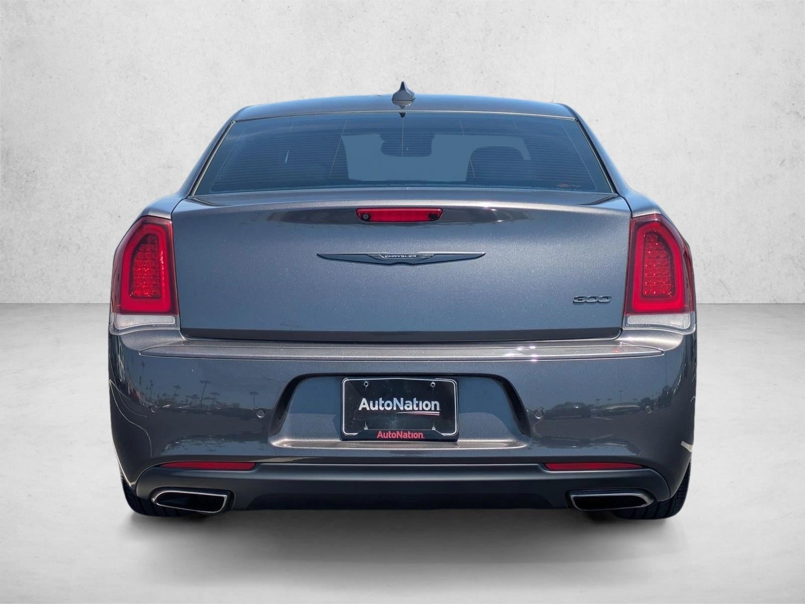 2022 Chrysler 300 Touring L RWD