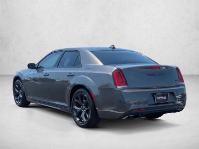 2022 Chrysler 300 Touring L RWD