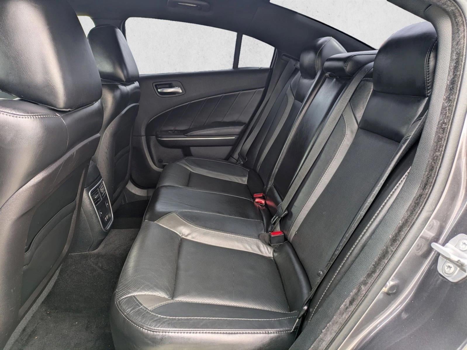 2017 Dodge Charger SXT RWD