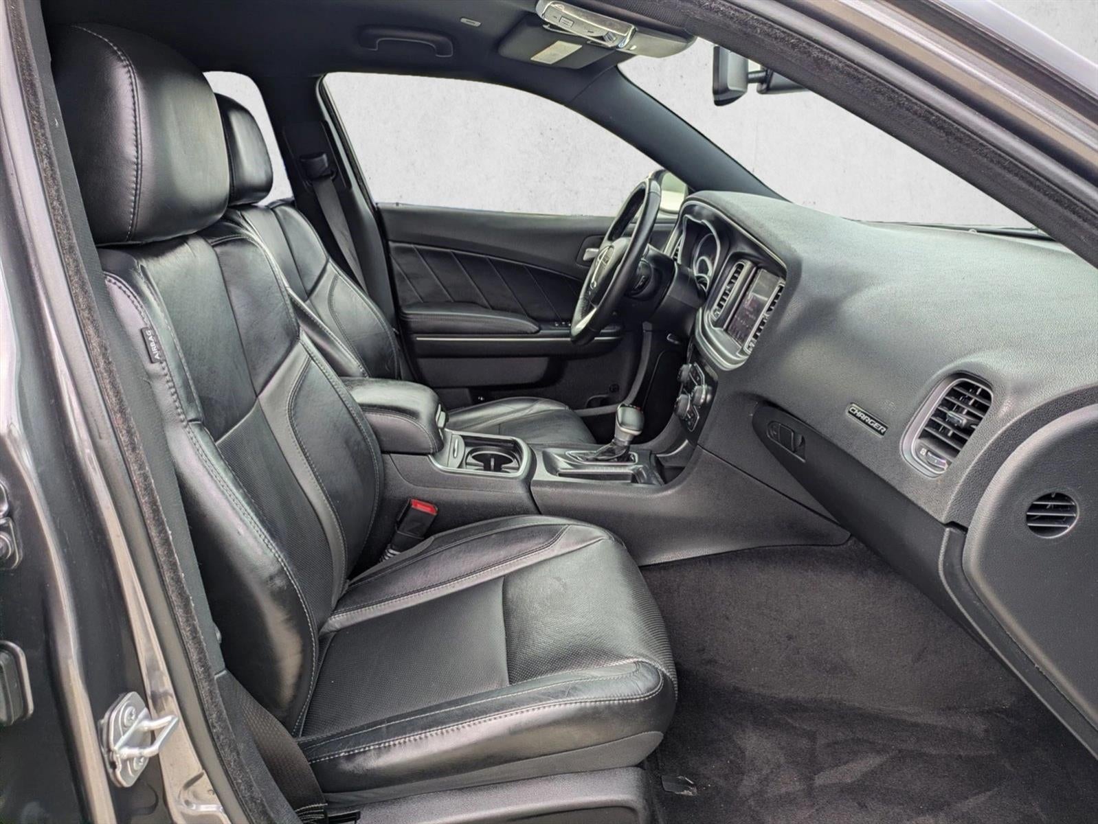 2017 Dodge Charger SXT RWD