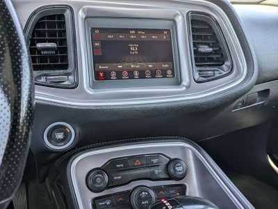 2019 Dodge Challenger SXT RWD