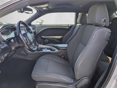 2019 Dodge Challenger SXT RWD