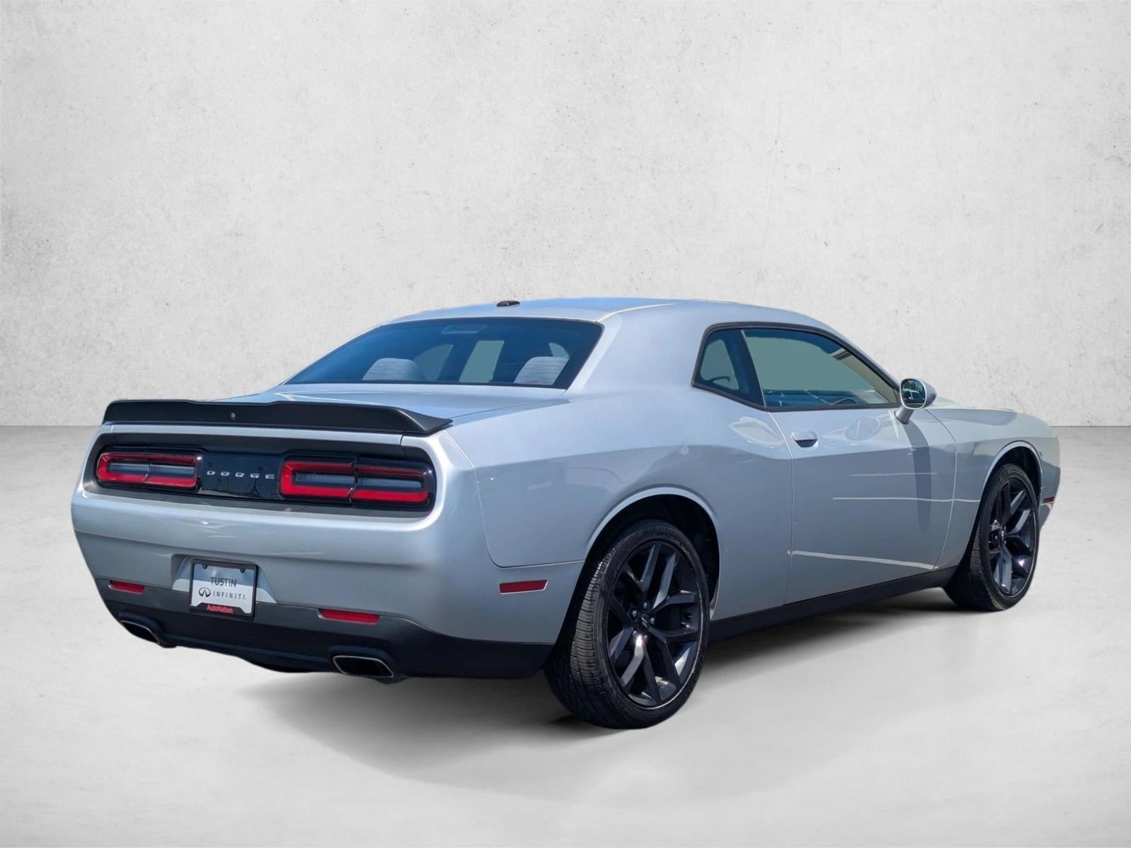 2019 Dodge Challenger SXT RWD