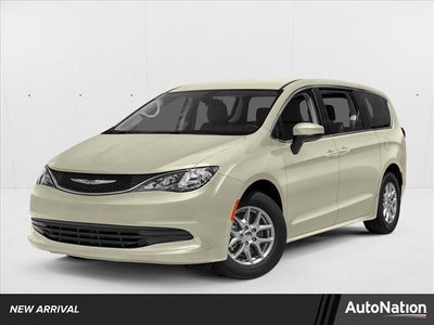 2017 Chrysler Pacifica Touring FWD