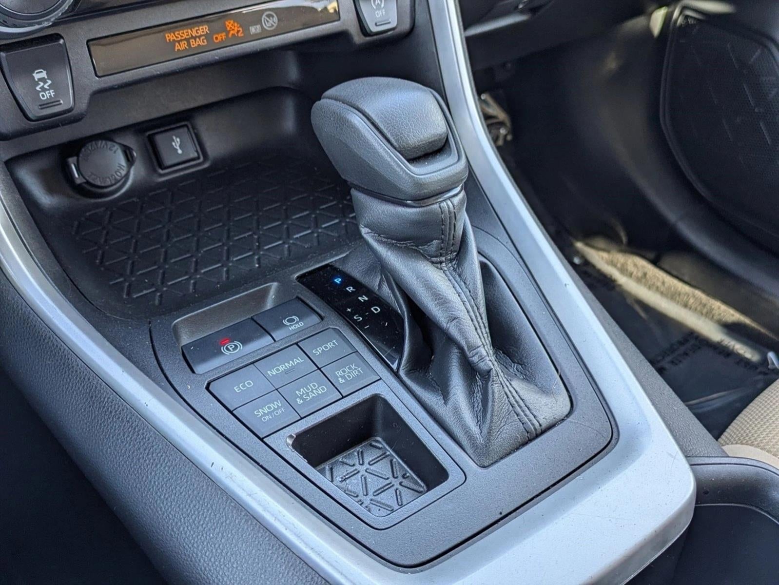 2022 Toyota RAV4 LE AWD (Natl)