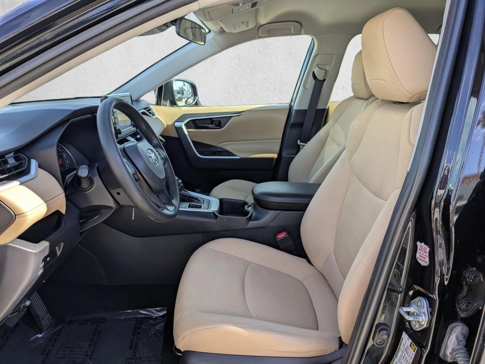 2022 Toyota RAV4 LE AWD (Natl)