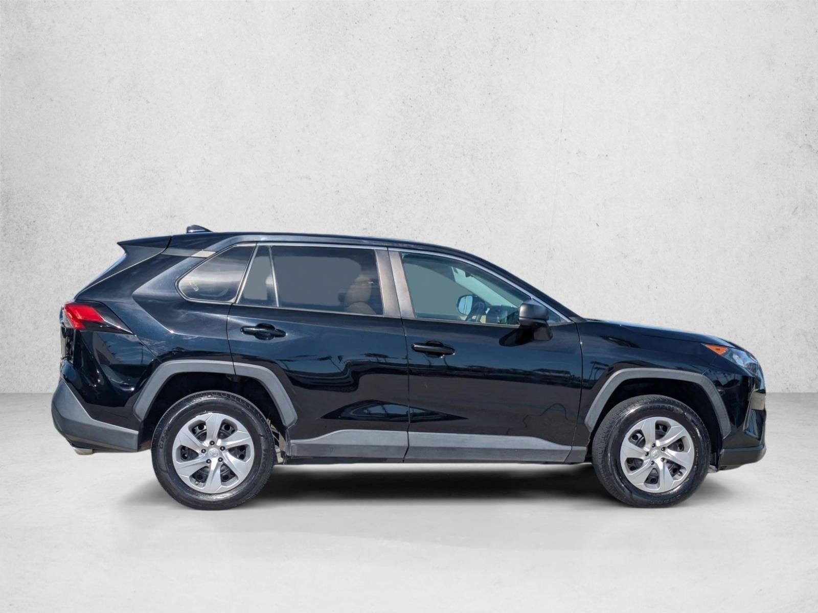 2022 Toyota RAV4 LE AWD (Natl)