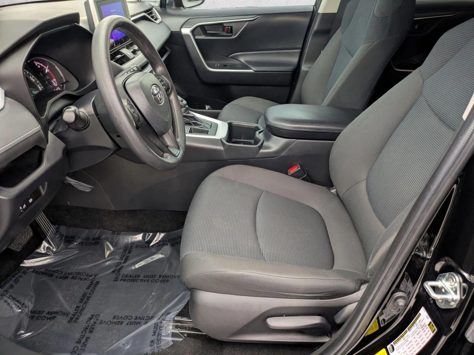 2023 Toyota RAV4 LE FWD (GS)