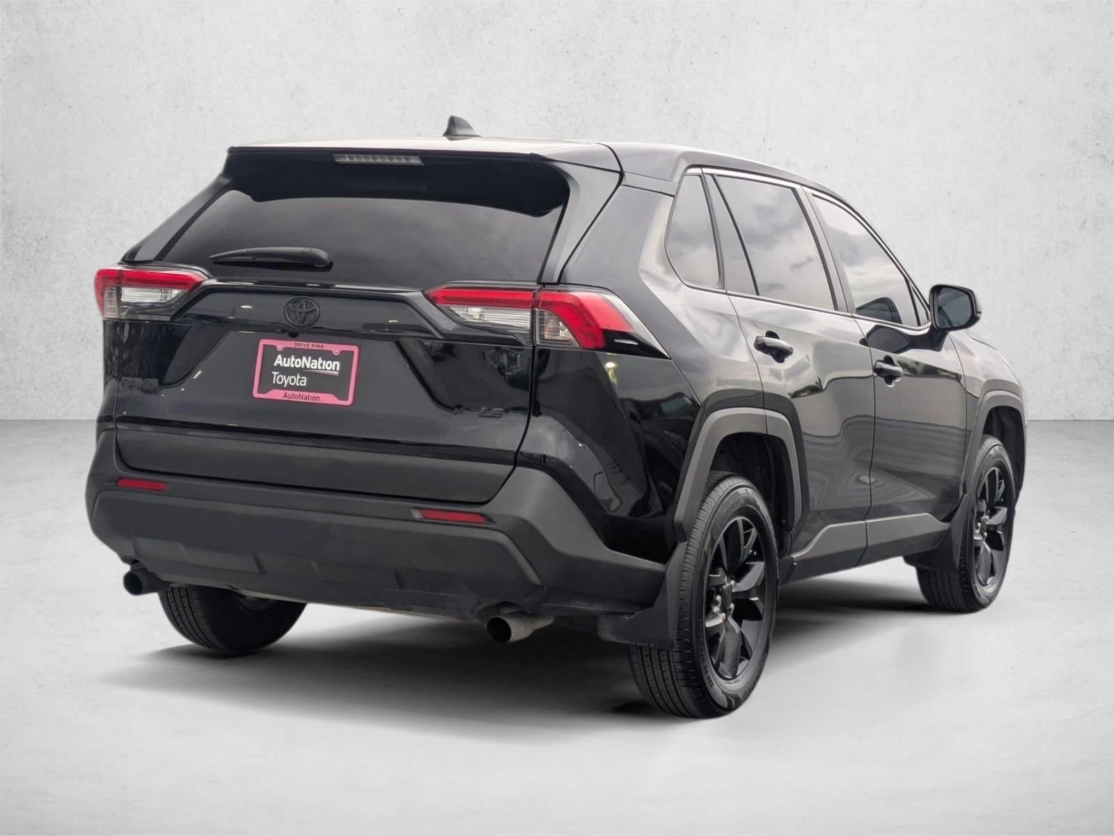 2023 Toyota RAV4 LE FWD (GS)