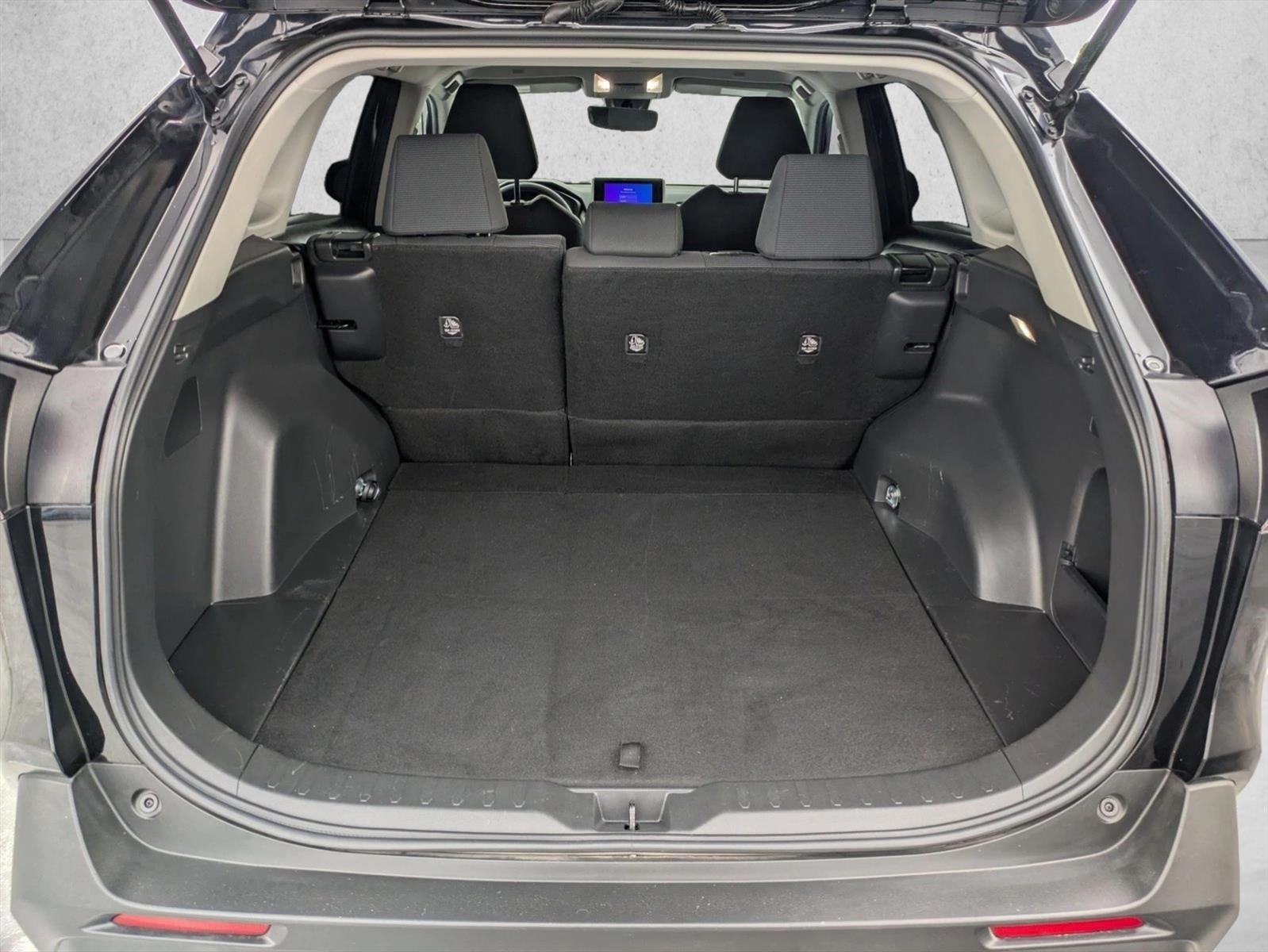 2023 Toyota RAV4 LE FWD (GS)