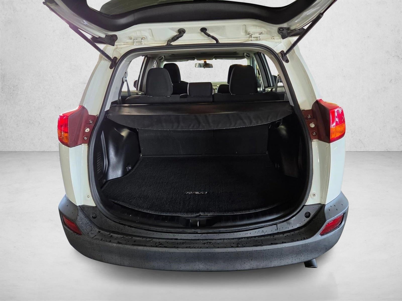 2015 Toyota RAV4 AWD 4dr XLE (Natl)