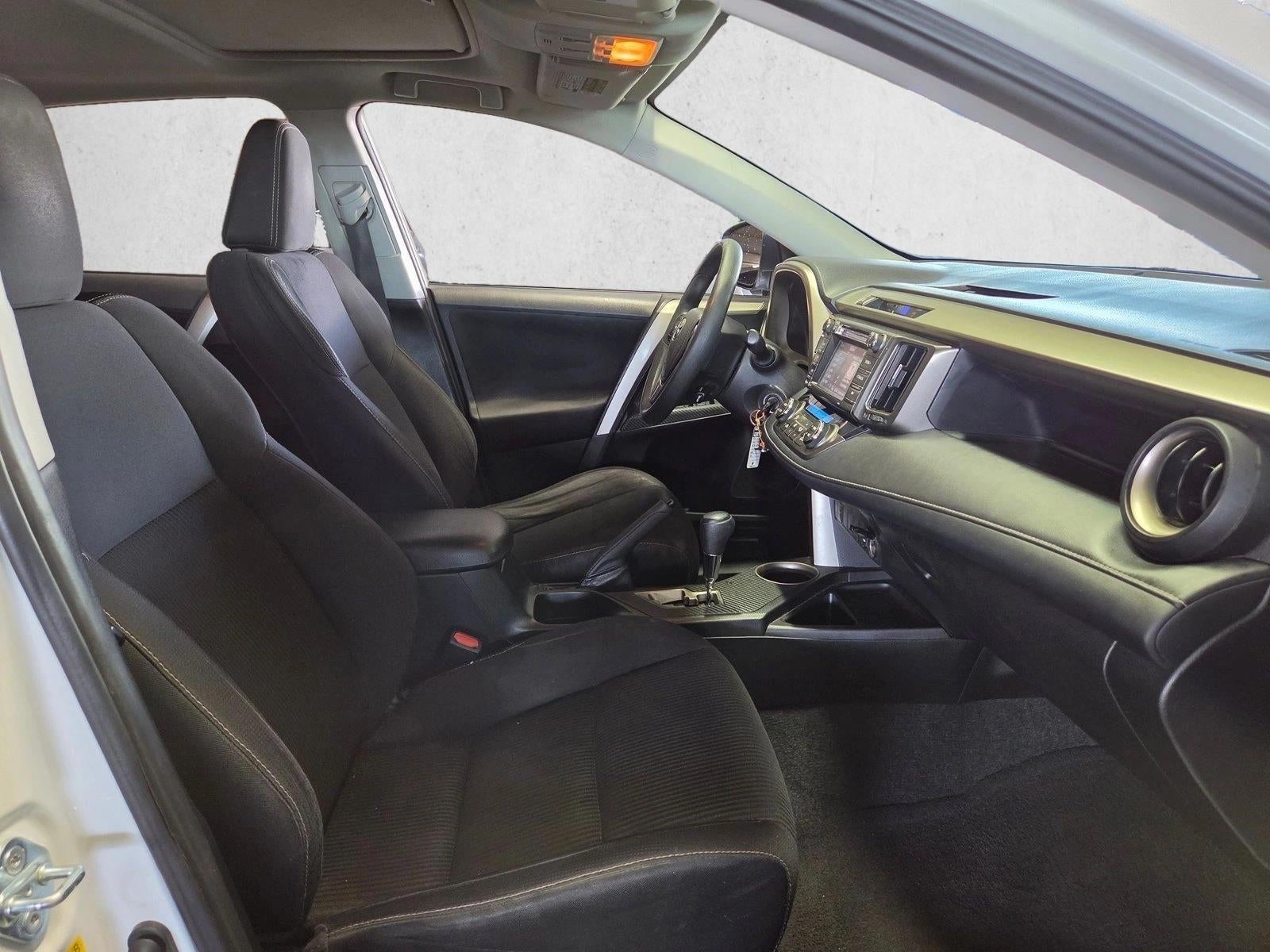 2015 Toyota RAV4 AWD 4dr XLE (Natl)