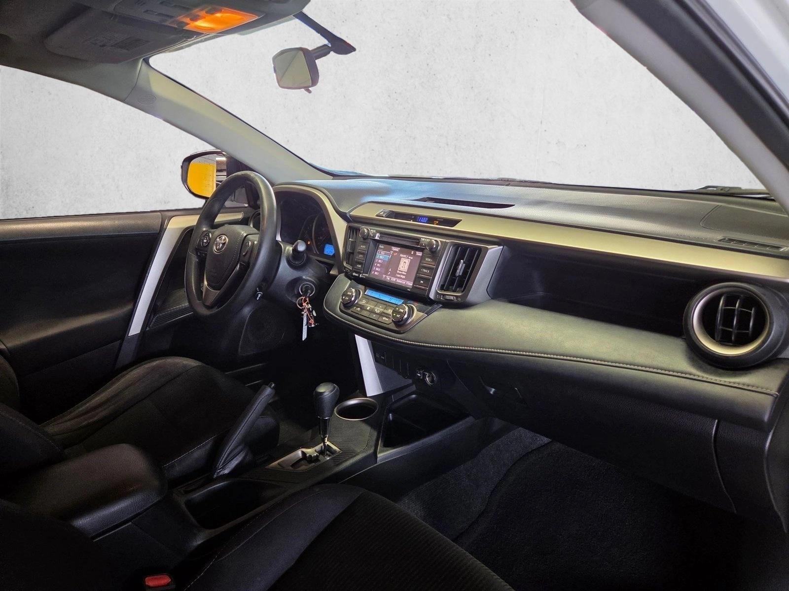 2015 Toyota RAV4 AWD 4dr XLE (Natl)