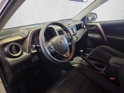 2015 Toyota RAV4 AWD 4dr XLE (Natl)