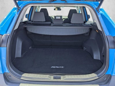 2019 Toyota RAV4 XLE FWD (Natl)
