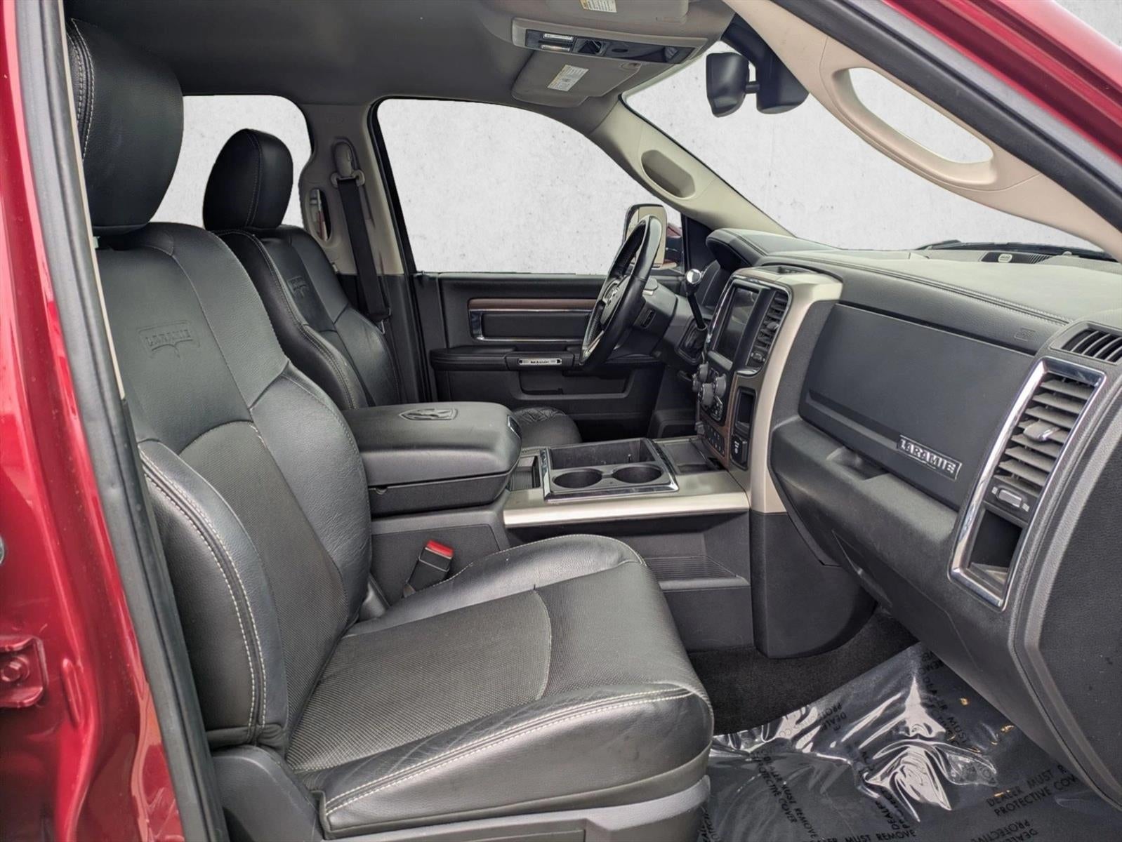 2015 RAM 3500 4WD Crew Cab 6.3 Ft Box Laramie