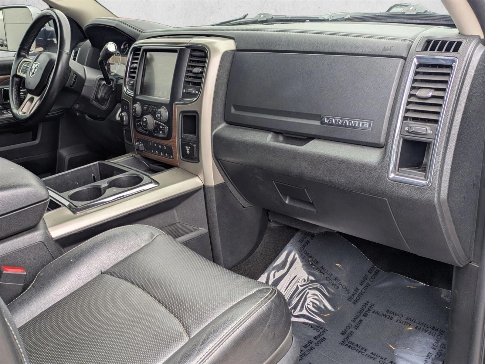 2015 RAM 3500 4WD Crew Cab 6.3 Ft Box Laramie