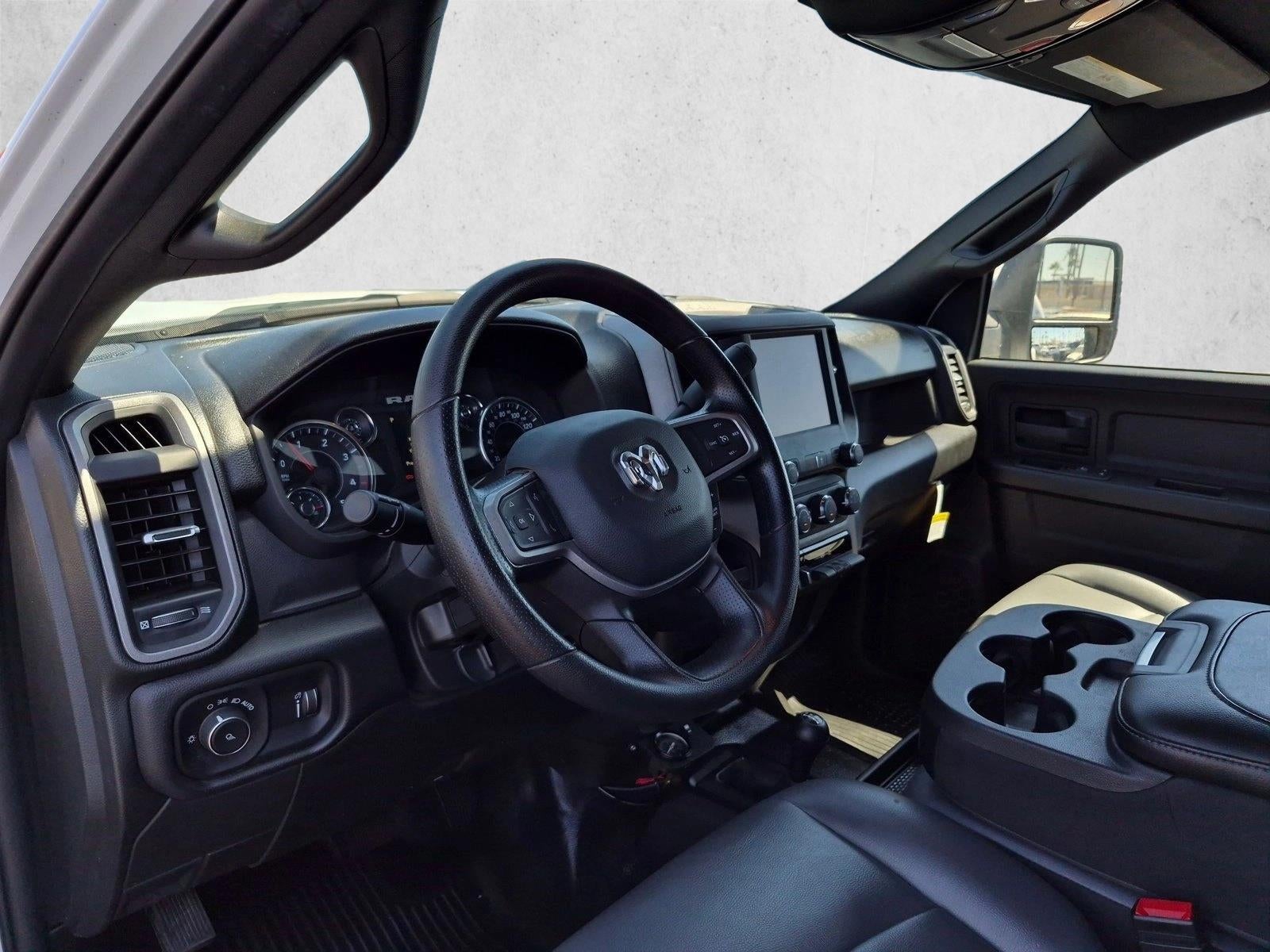 2024 RAM 3500 Tradesman 4x4 Crew Cab 8' Box