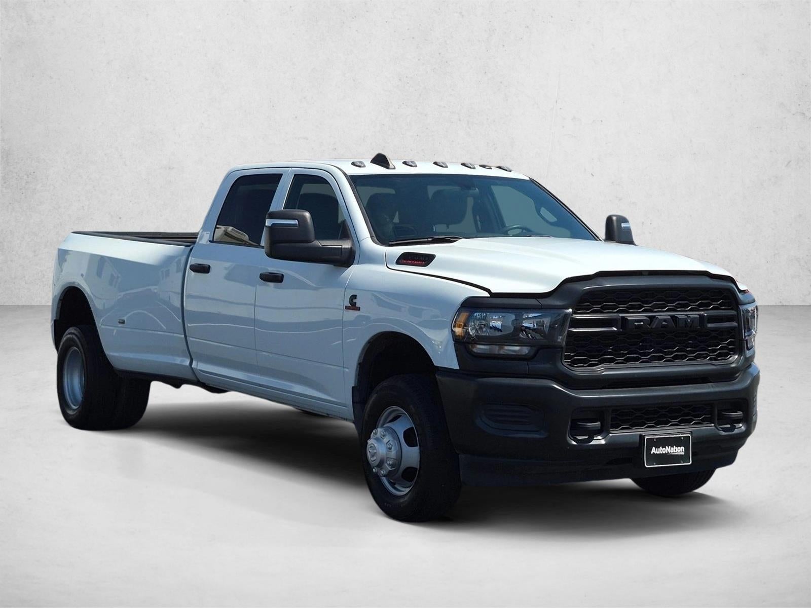 2024 RAM 3500 Tradesman 4x4 Crew Cab 8' Box