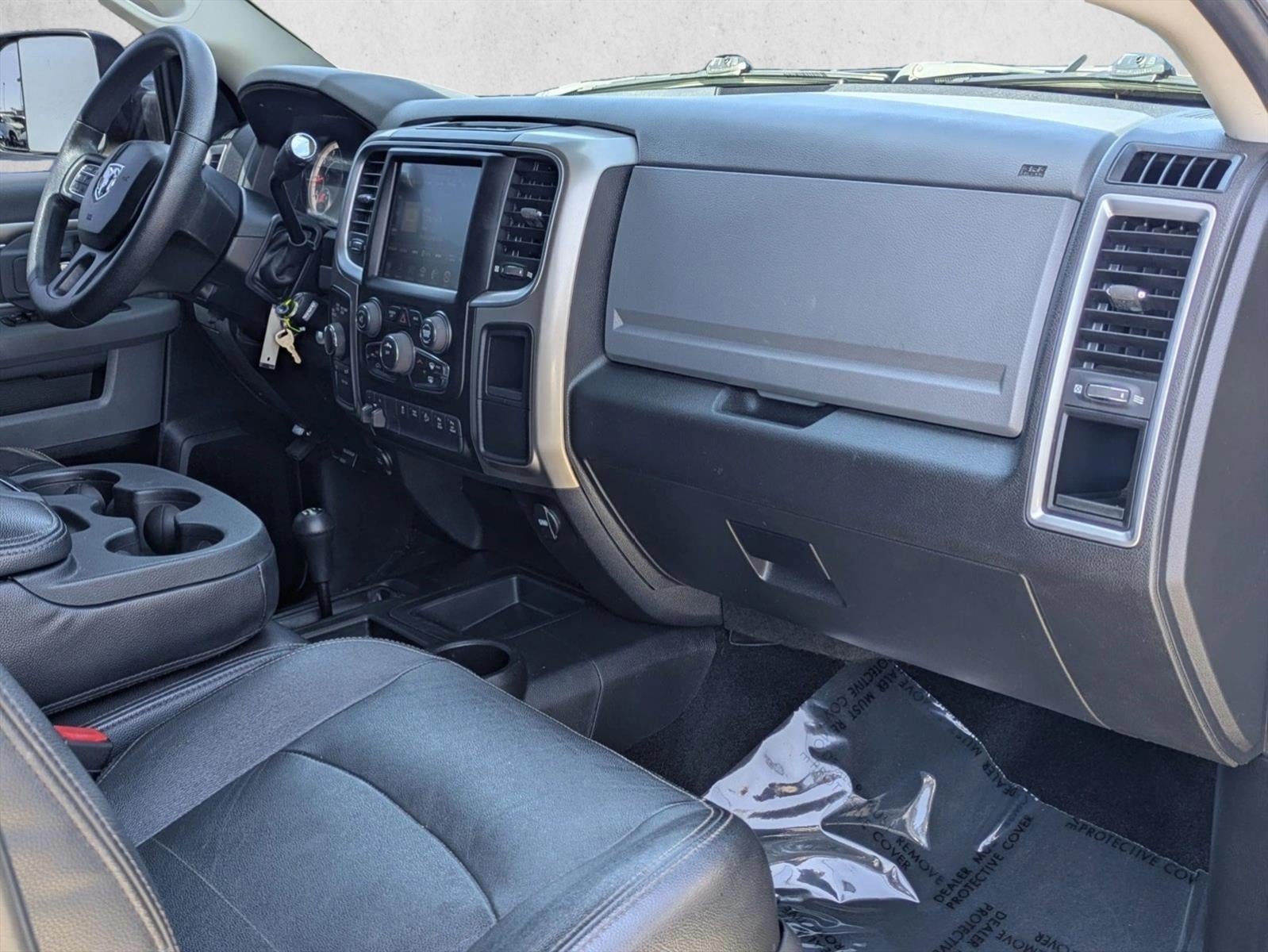 2016 RAM 2500 4WD Crew Cab 6.4 Ft Box Power Wagon