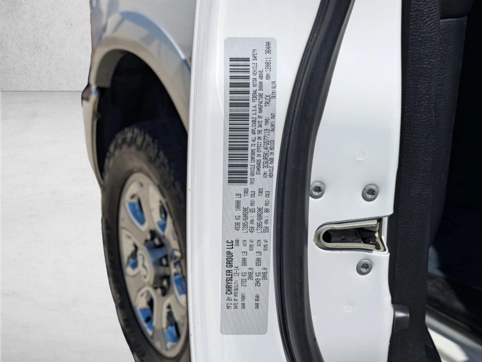 2015 RAM 2500 4WD Crew Cab 8 Ft Box Laramie