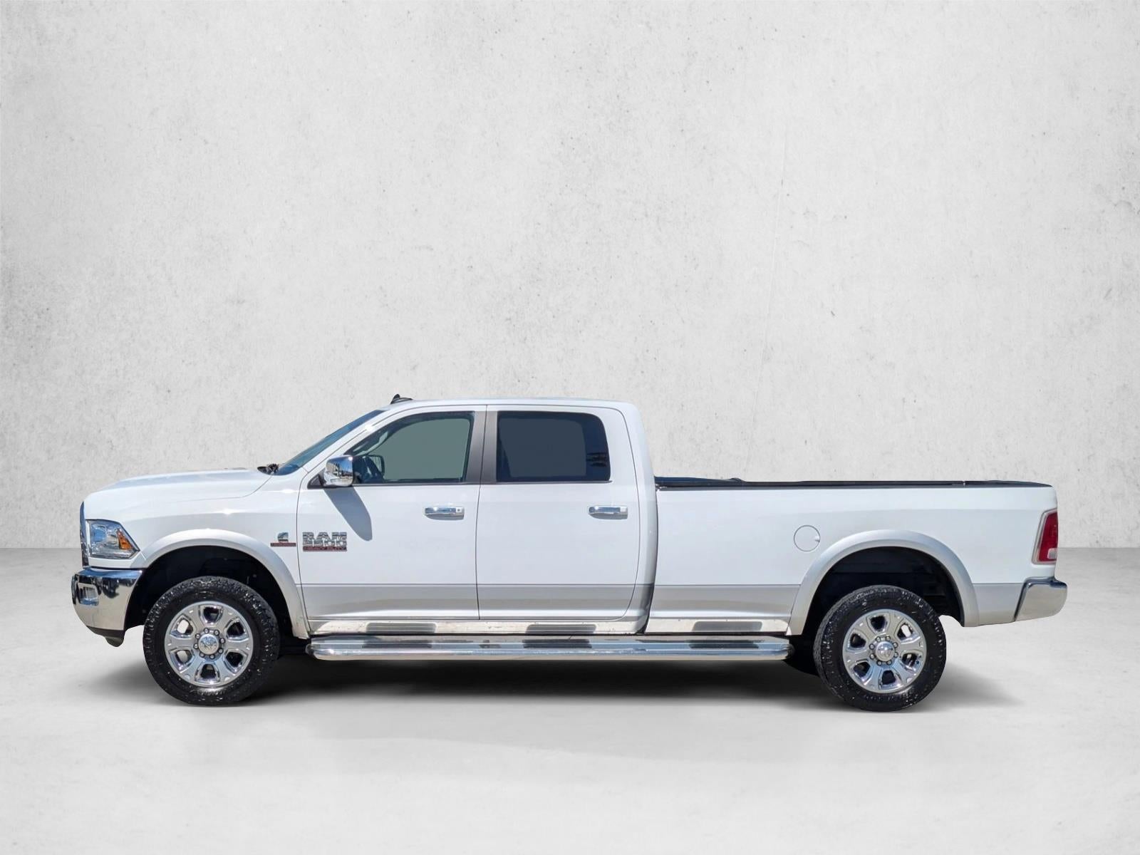 2015 RAM 2500 4WD Crew Cab 8 Ft Box Laramie