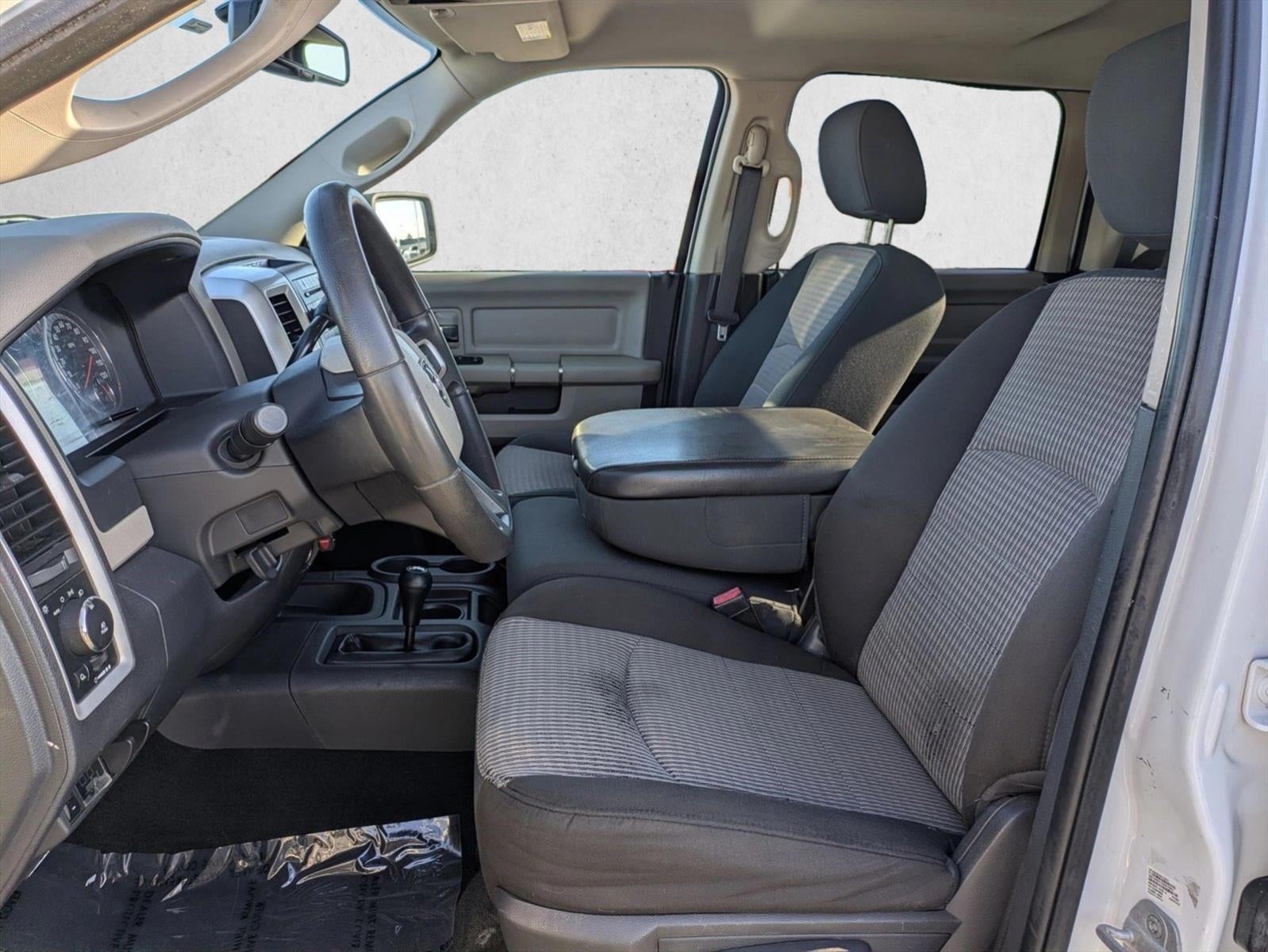 2011 RAM 2500 4WD Crew Cab 6.4 Ft Box Power Wagon