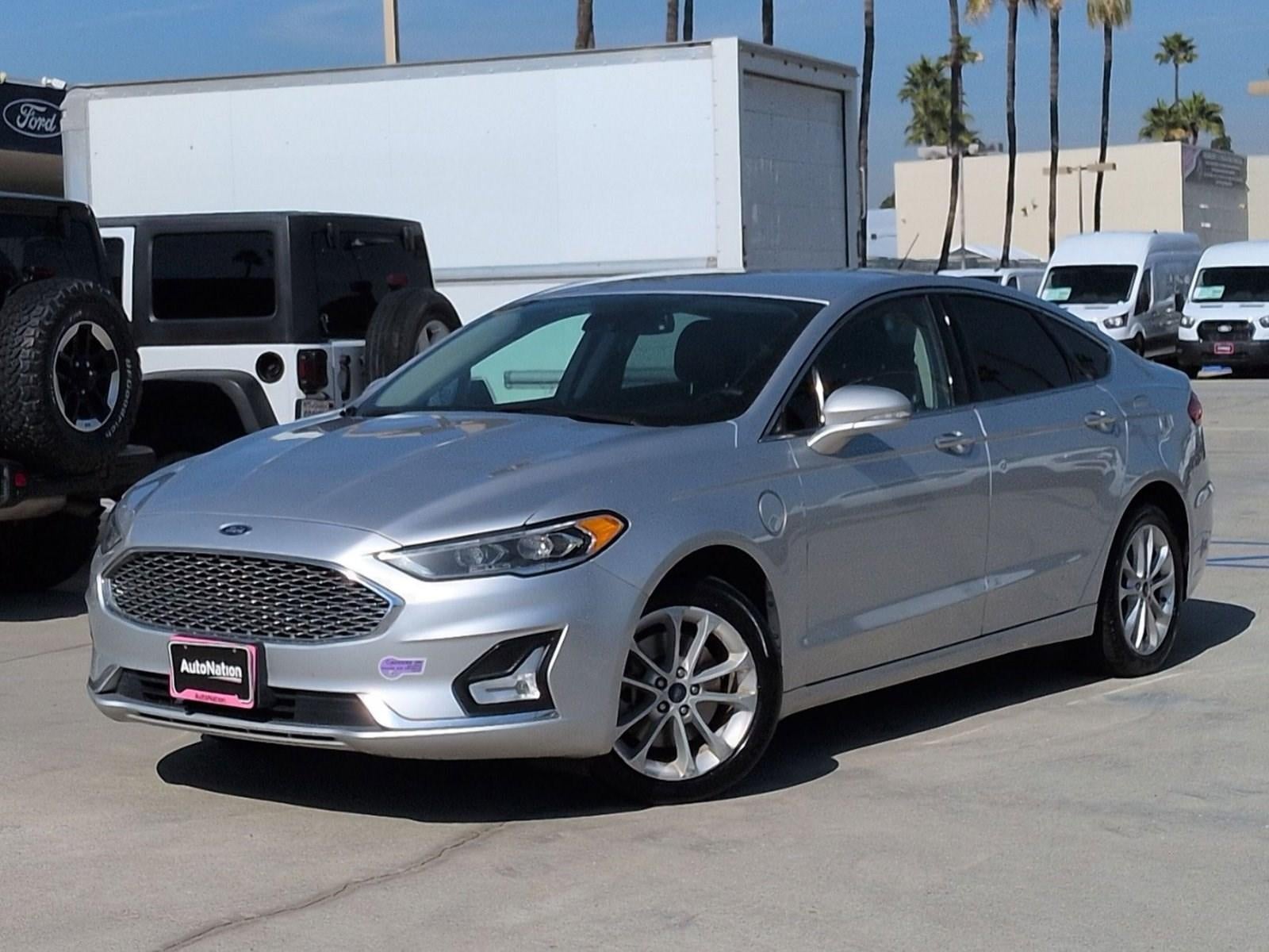 2019 Ford Fusion Energi Titanium FWD