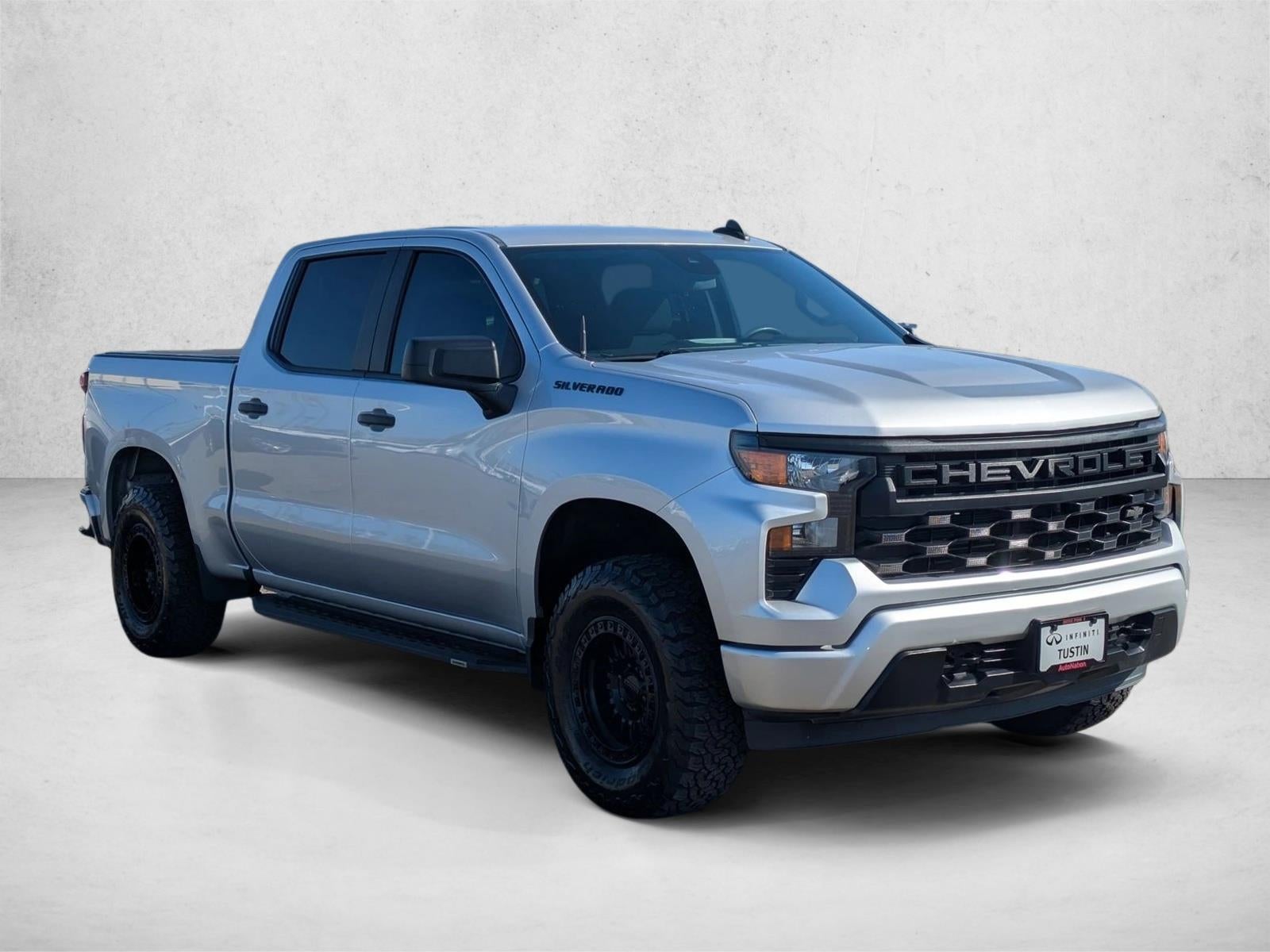 2022 Chevrolet Silverado 1500 Crew Cab Short Box 4-Wheel Drive Custom