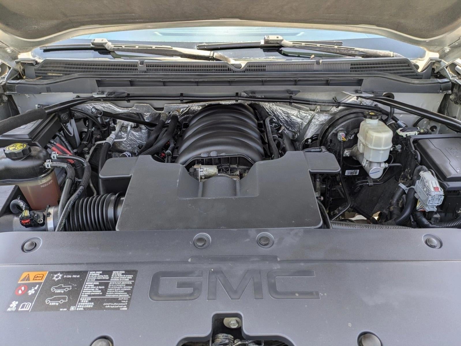 2015 GMC Sierra 1500 Crew Cab Short Box 4-Wheel Drive SLT