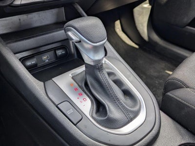 2023 Kia Forte LXS IVT