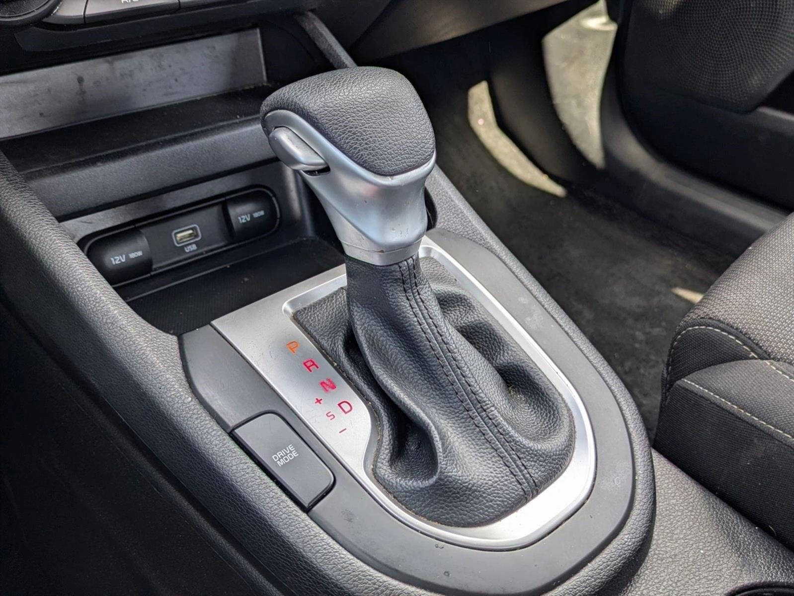 2023 Kia Forte LXS IVT