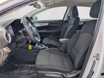 2023 Kia Forte LXS IVT