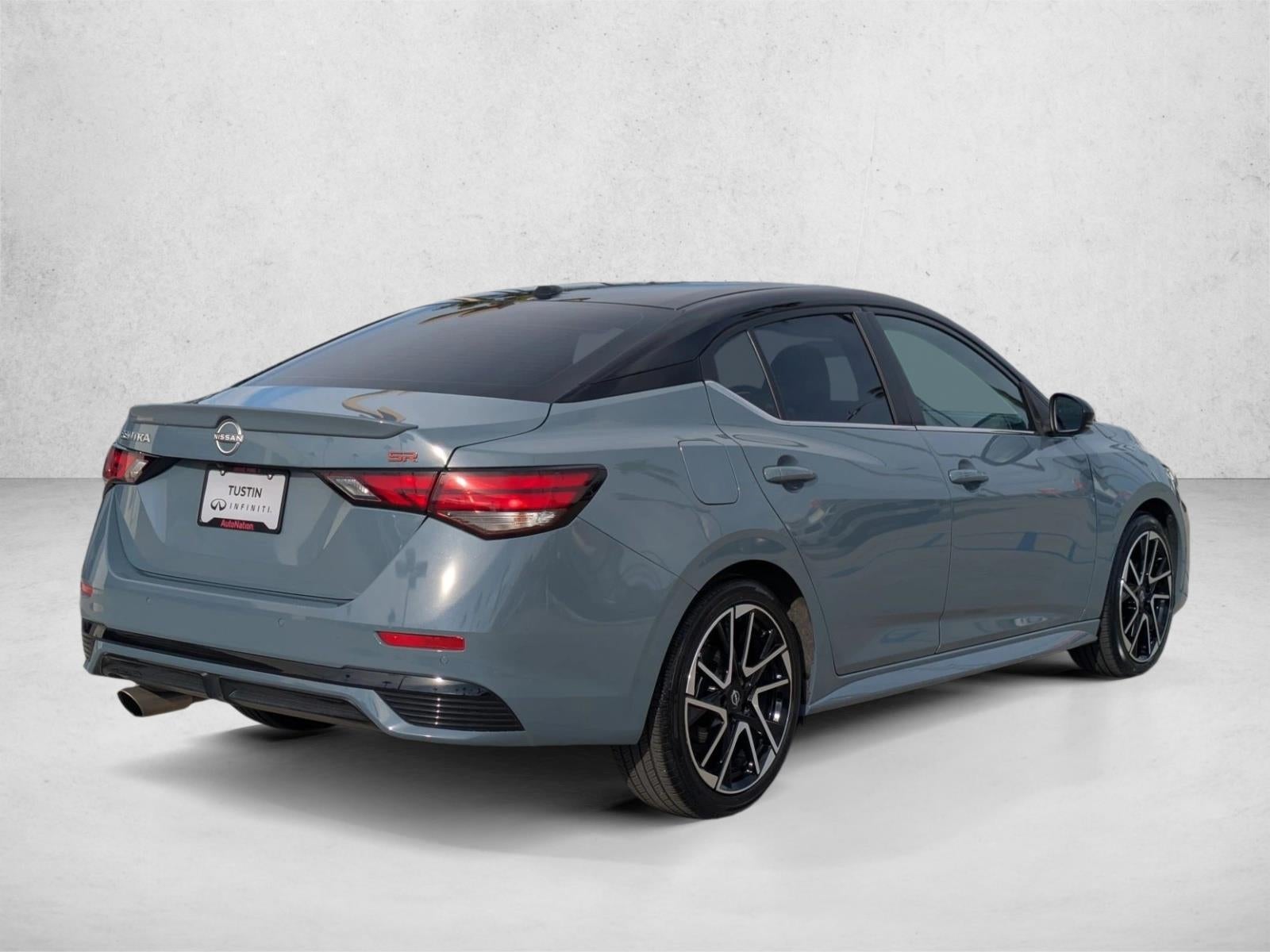 2025 Nissan Sentra SR CVT