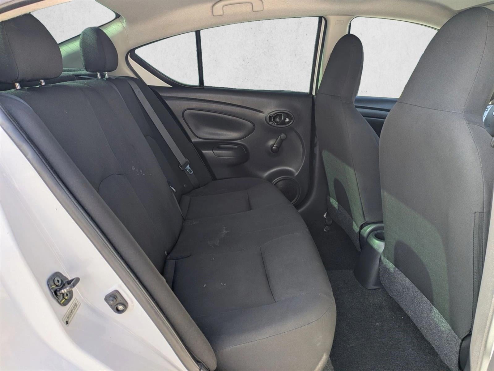 2015 Nissan Versa 4dr Sdn CVT 1.6 S Plus