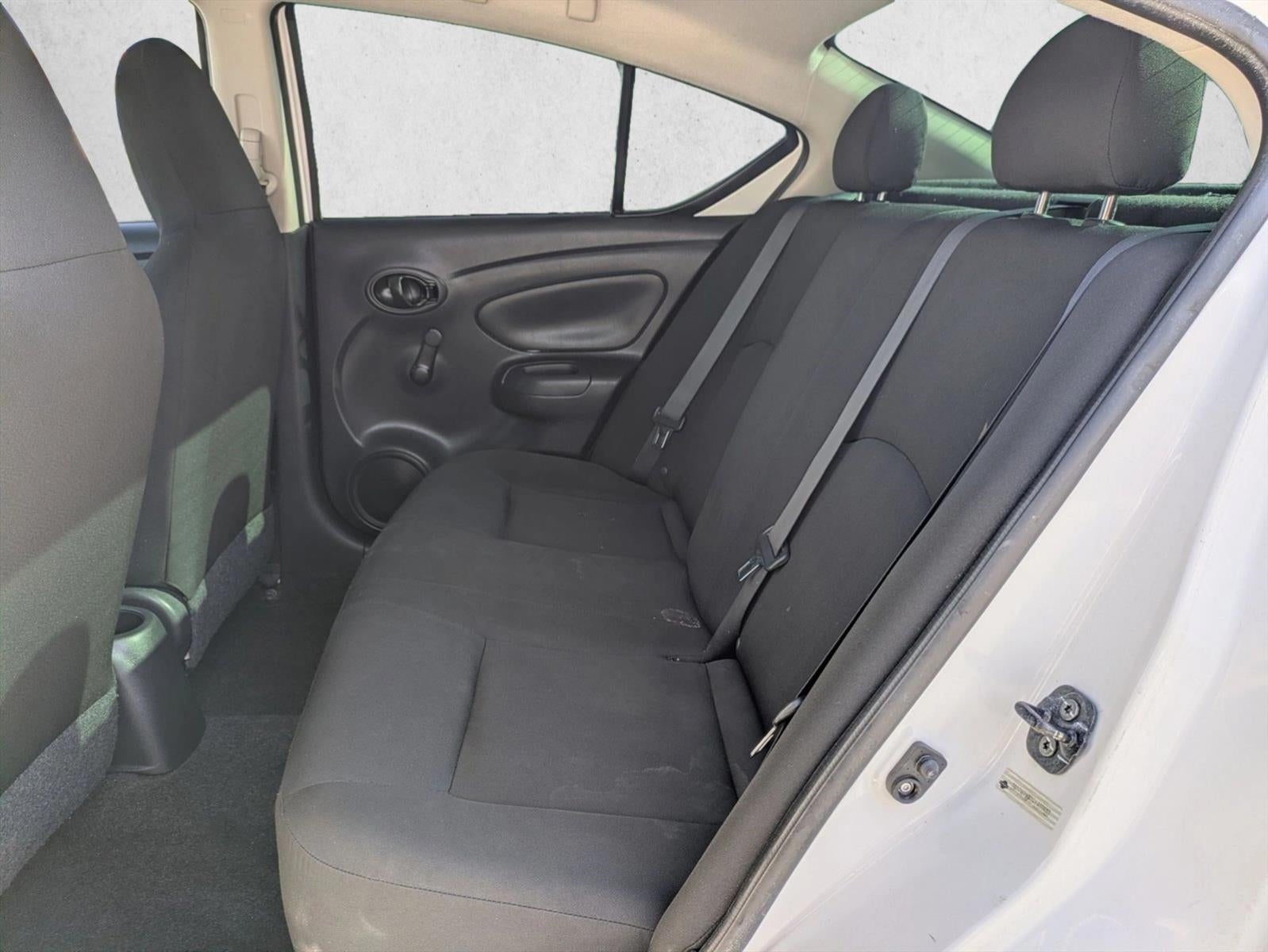 2015 Nissan Versa 4dr Sdn CVT 1.6 S Plus