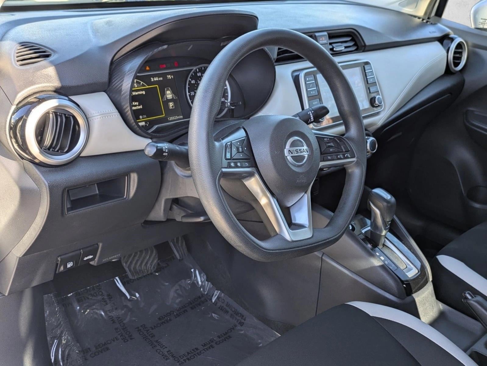 2020 Nissan Versa SV CVT