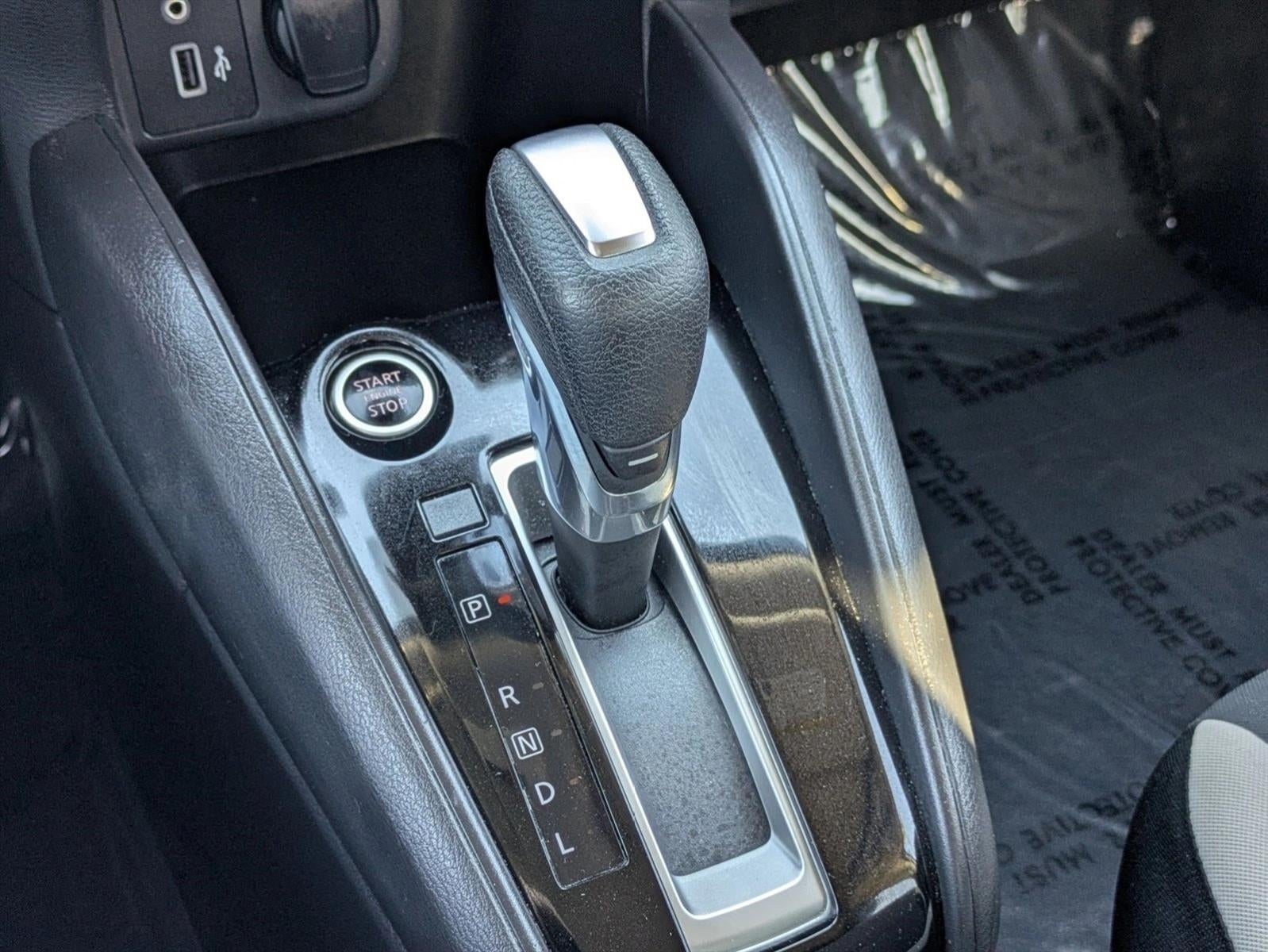 2020 Nissan Versa SV CVT