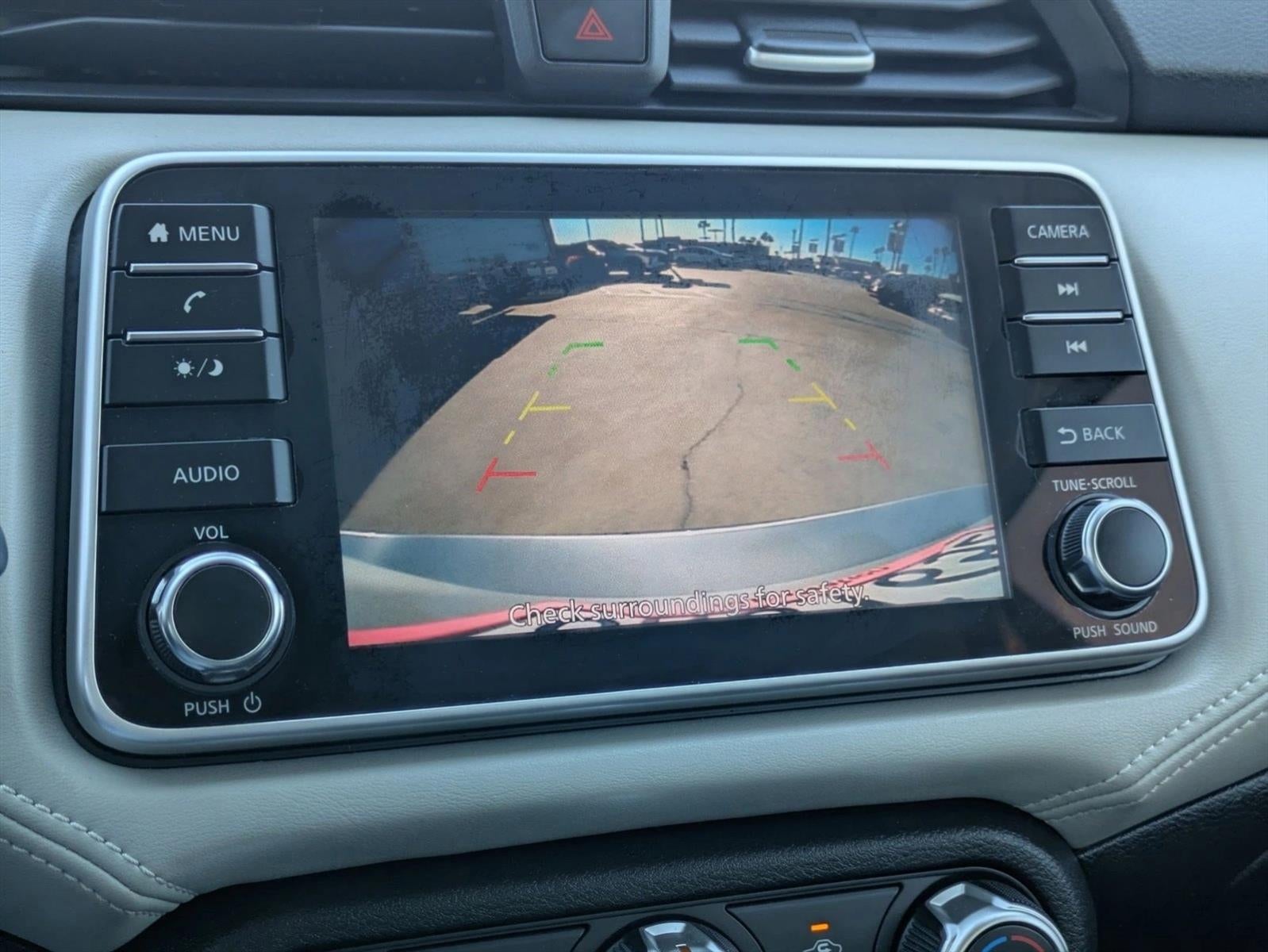 2020 Nissan Versa SV CVT