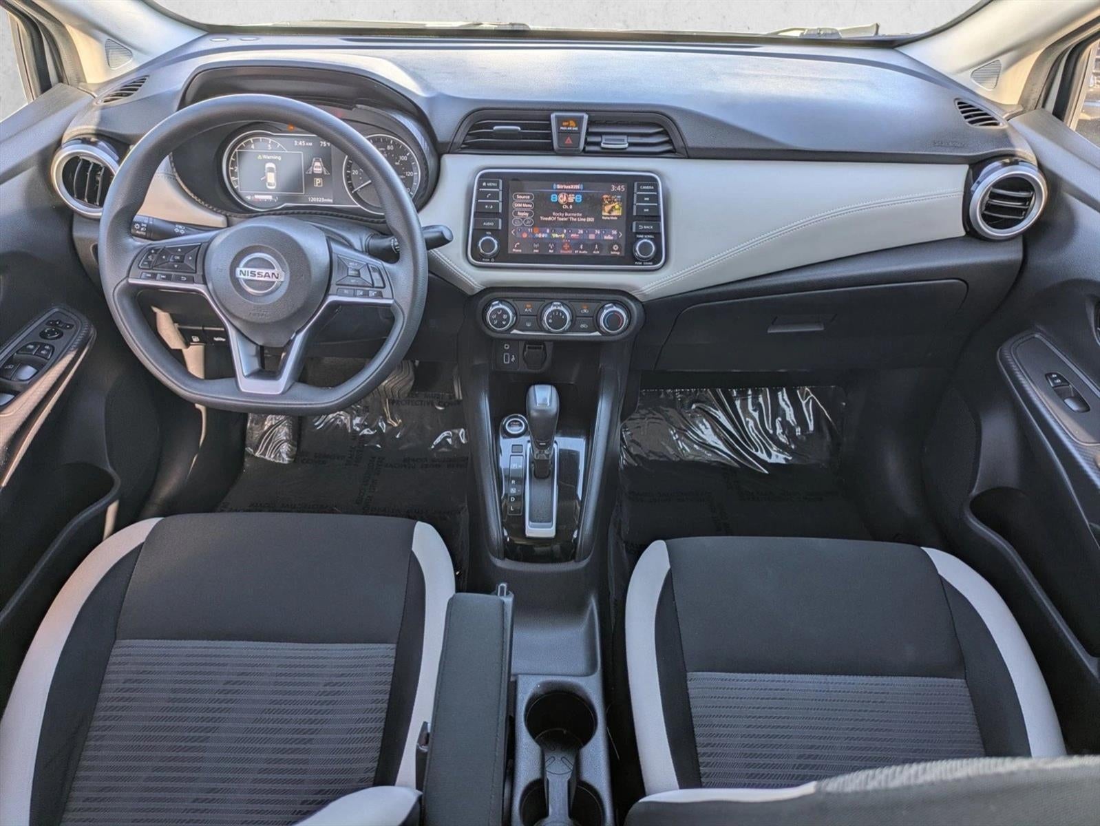 2020 Nissan Versa SV CVT