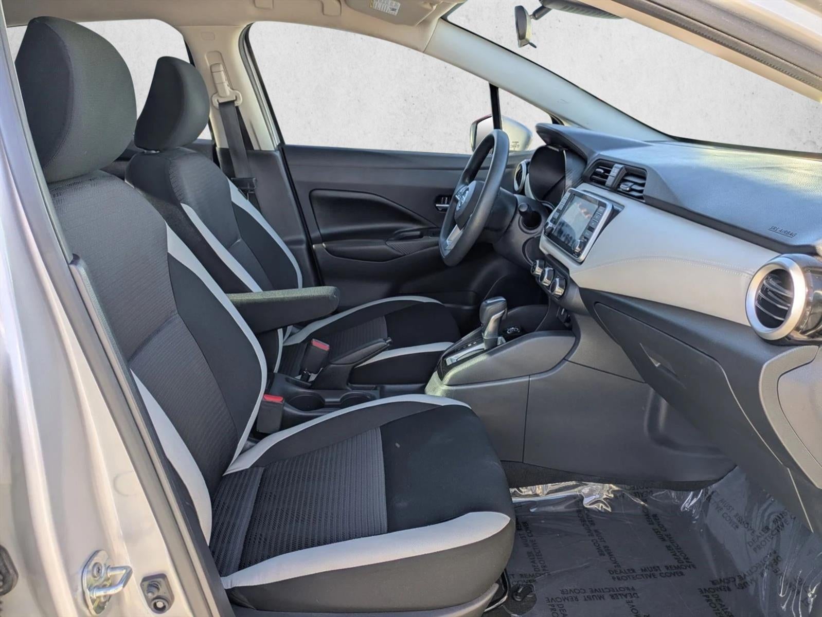 2020 Nissan Versa SV CVT